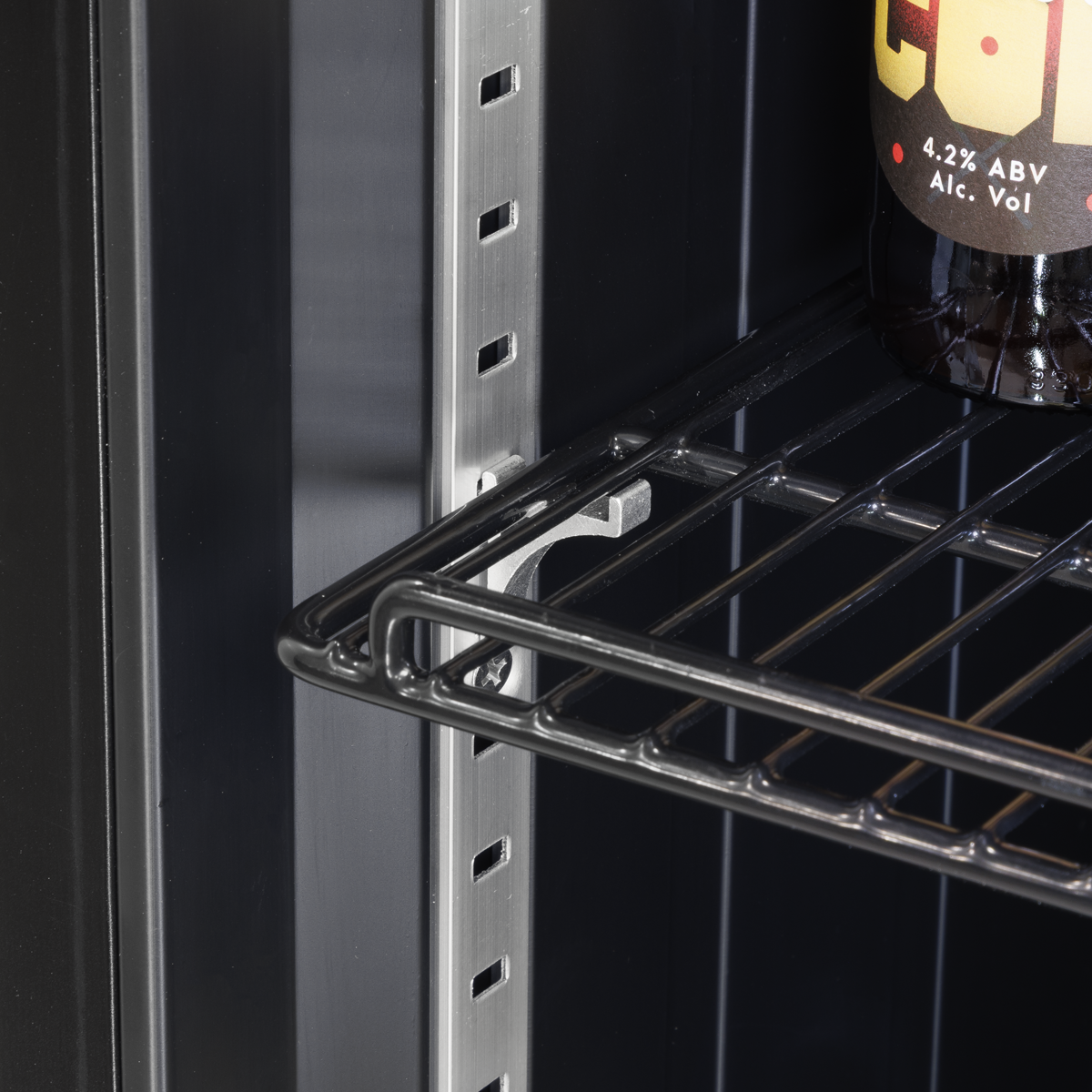 Baridi Tall Drinks/Bar Fridge with Digital Controls & Auto Defrost 160L, Black - DH440