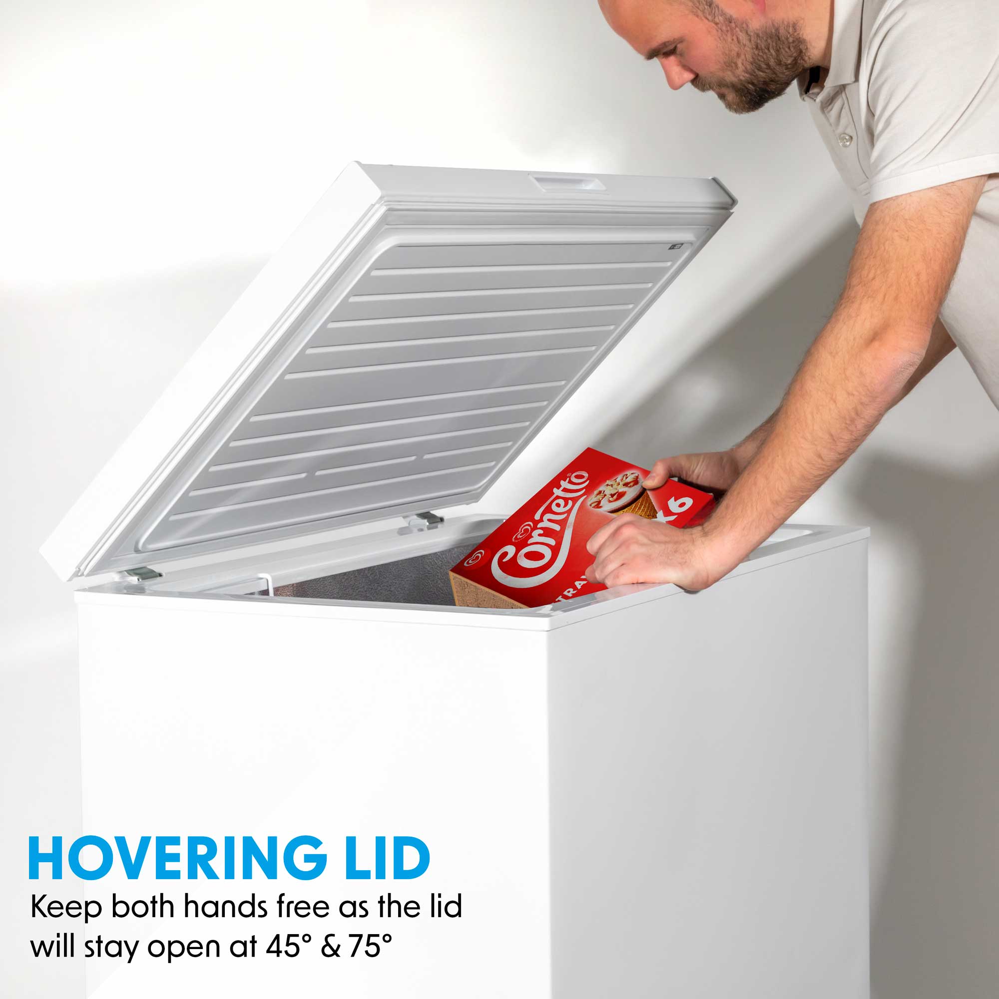 Baridi DH111 Chest Freezer Action shot - hovering - door