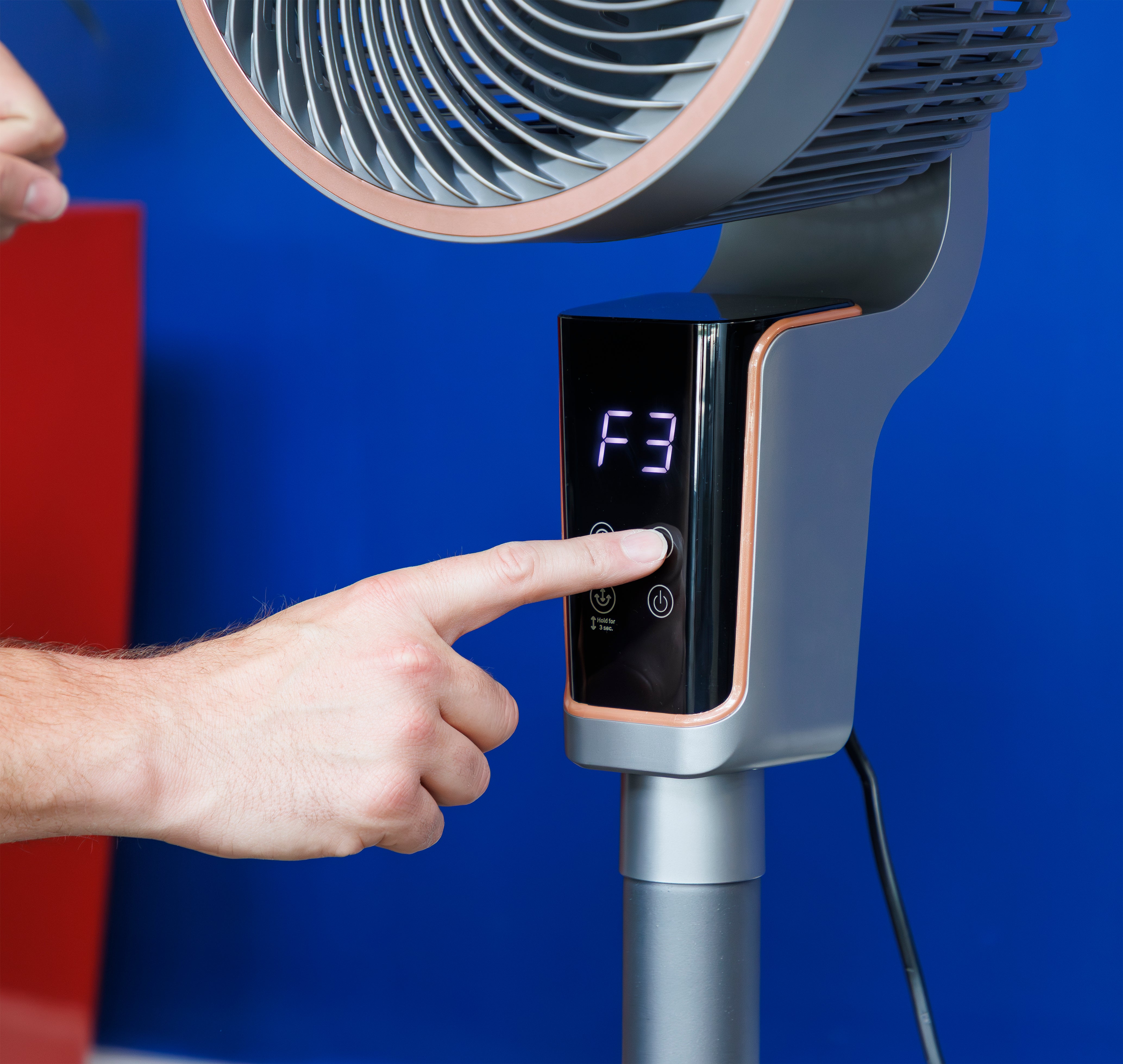 Baridi 12" Pedestal Fan with Remote Control & 12hr Timer - DH141