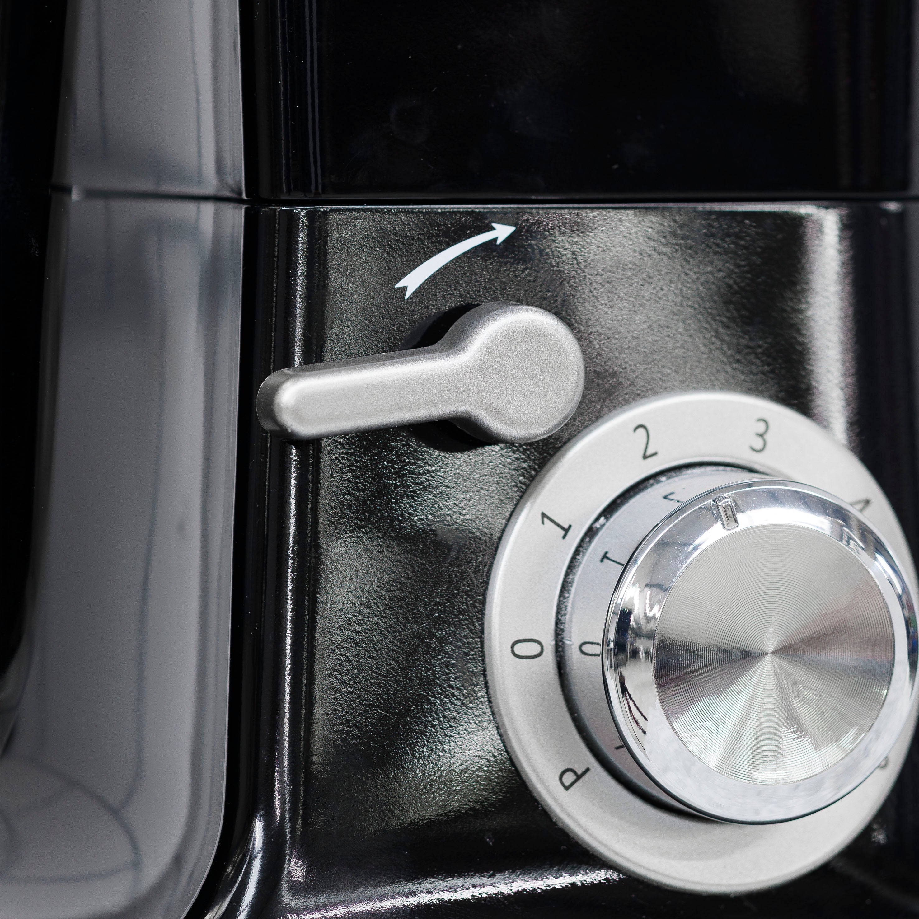 Baridi DH173 Stand Mixer Action shot - tilt - lock