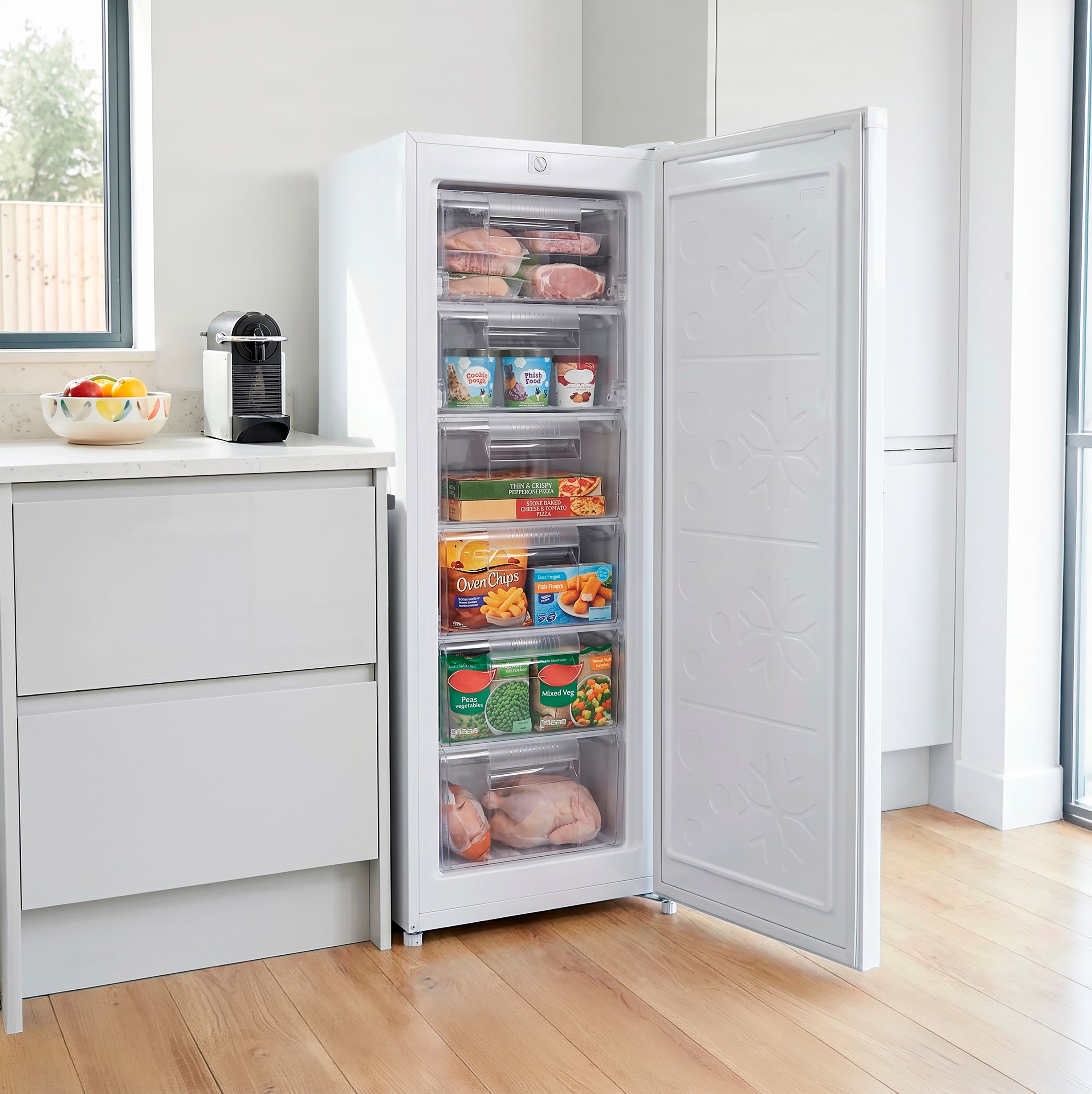 Baridi Freestanding Tall Freezer, 177L Capacity with Reversible Door, White – DH324