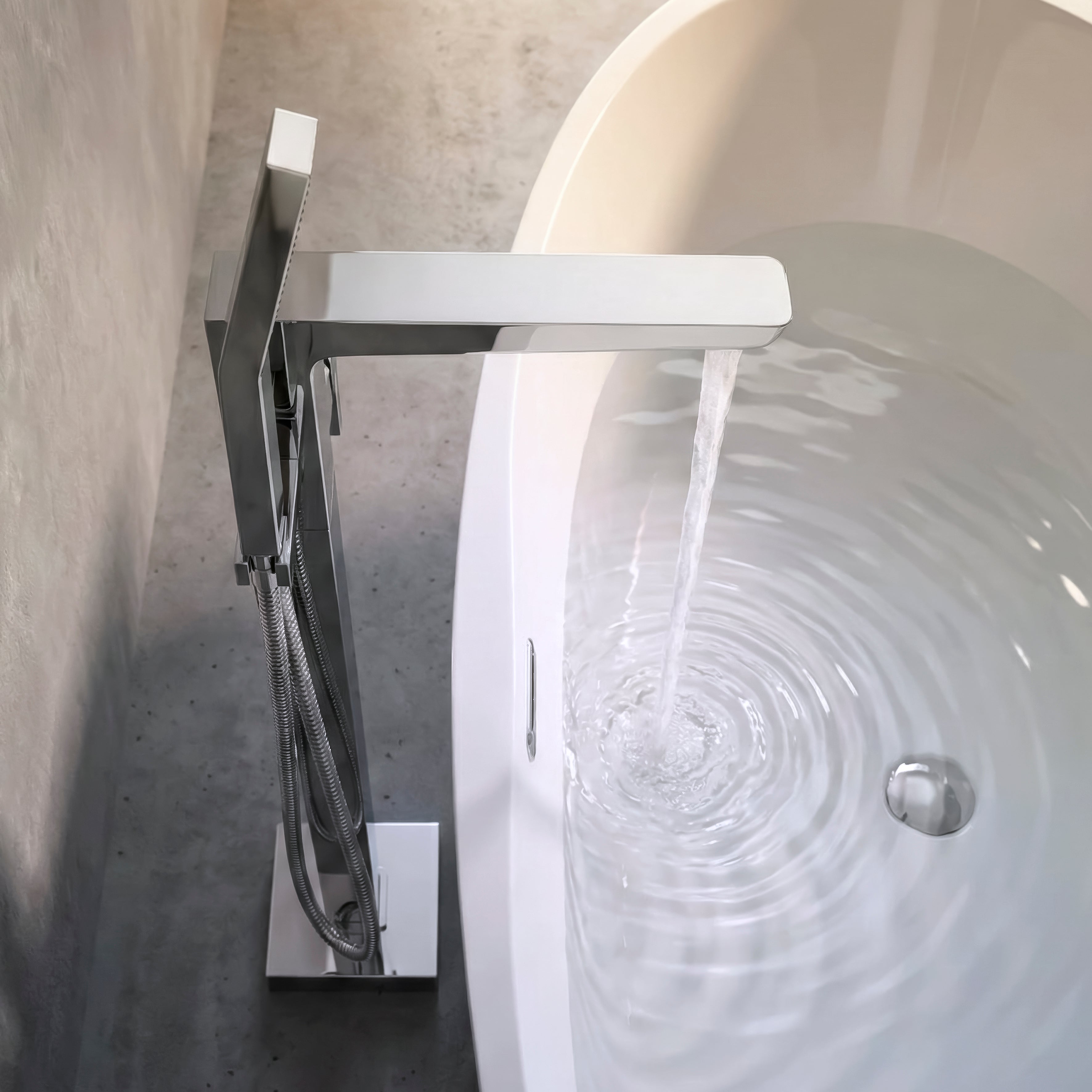 Baridi Freestanding Bath Mixer Tap with Shower, Chrome - DH400