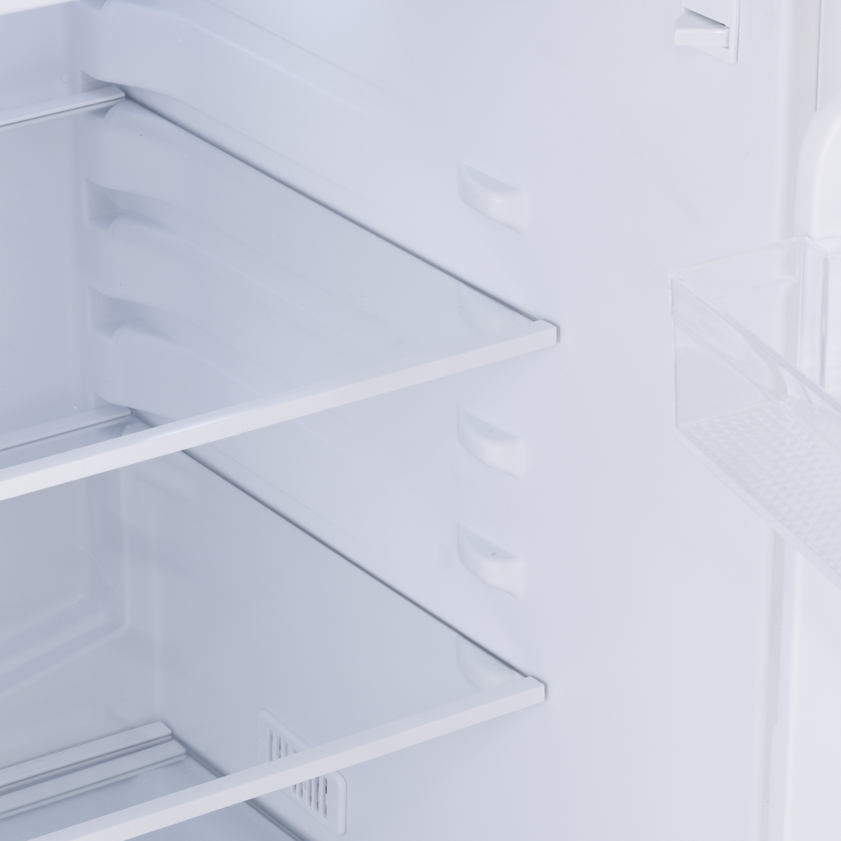 Baridi Integrated Undercounter Fridge with Reversible Door 135L - DH455