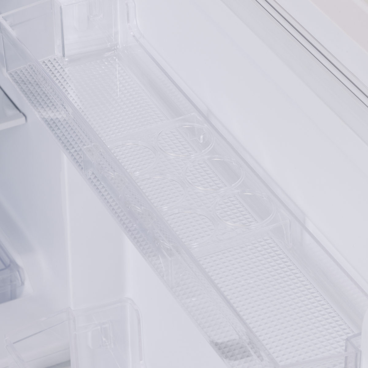 Baridi Integrated Undercounter Fridge with Reversible Door 135L - DH455