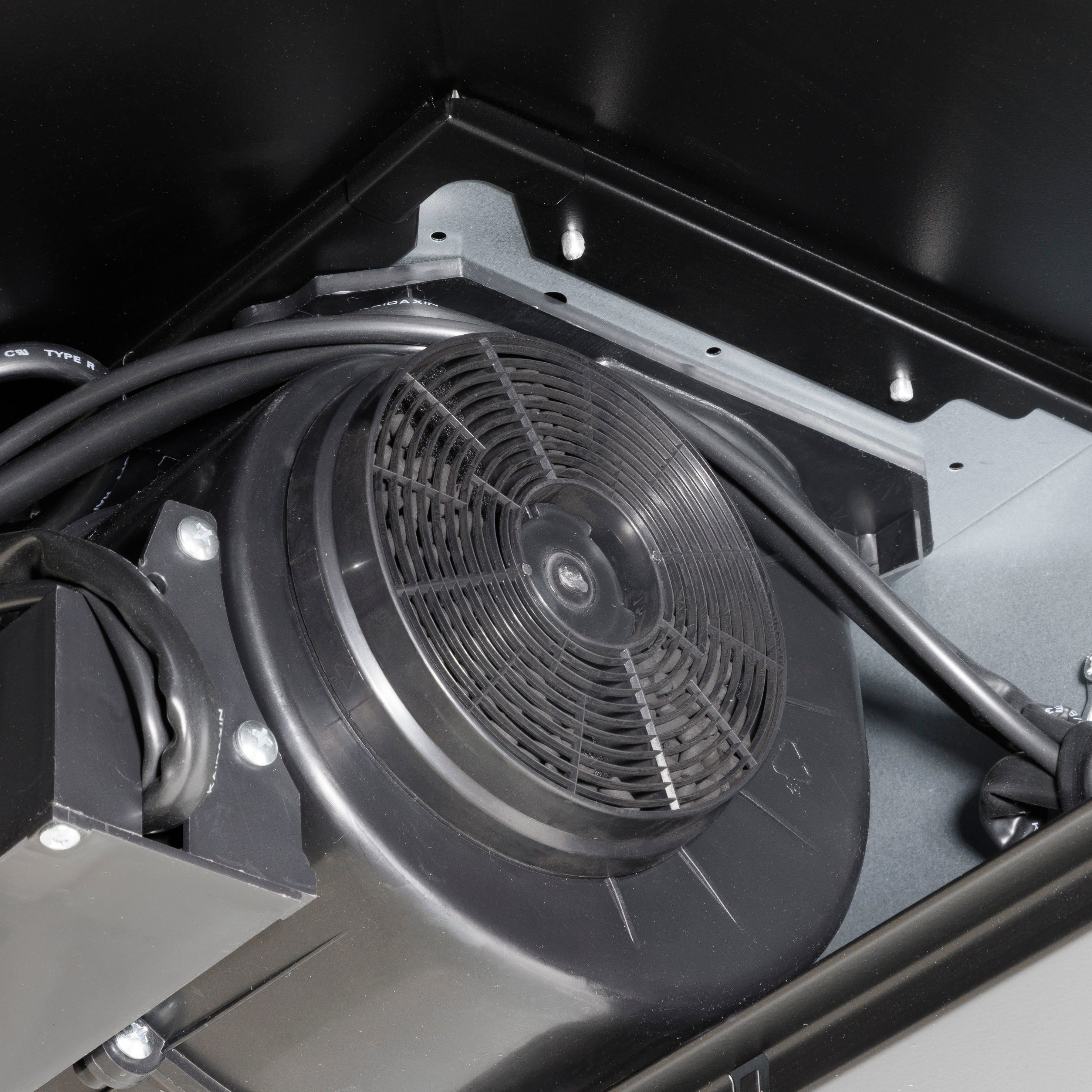 Baridi DH59 Extractor Hoods Action shot - carbon - filter