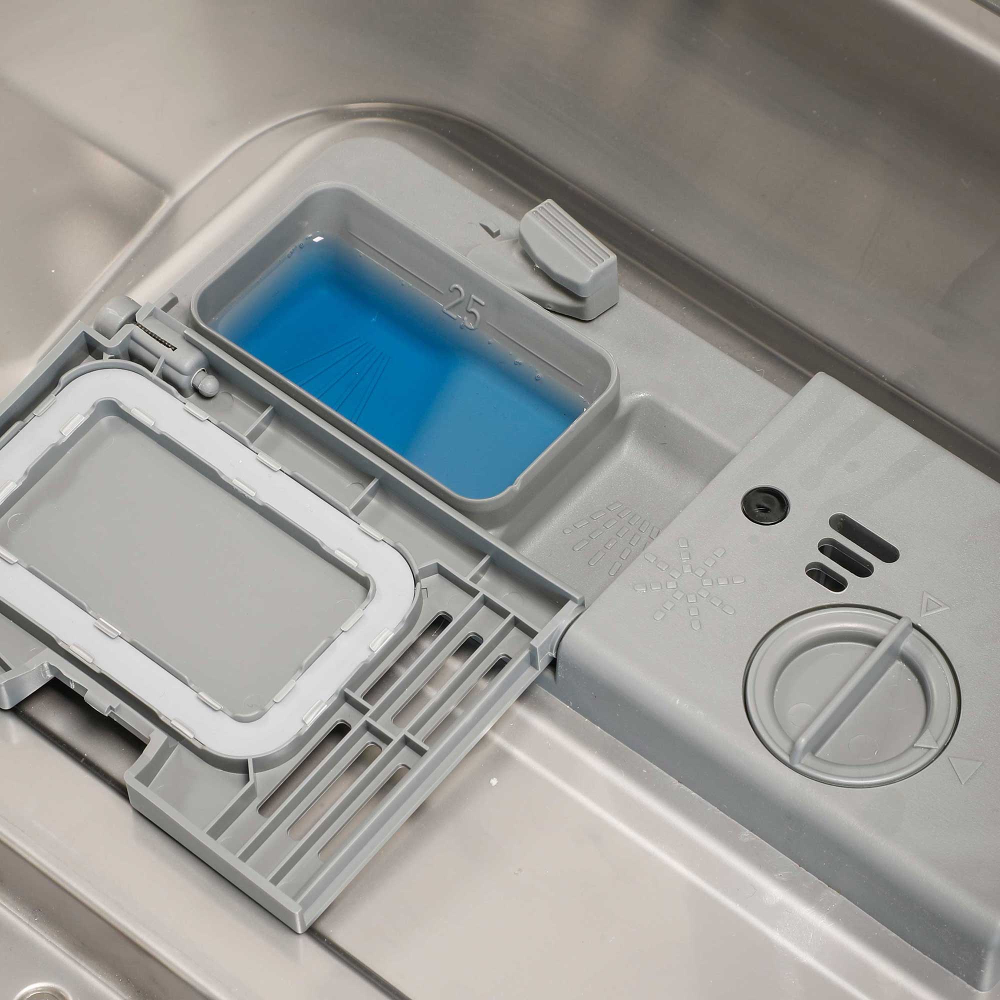 Baridi DH88 Tabletop Dishwasher Action shot - degergant