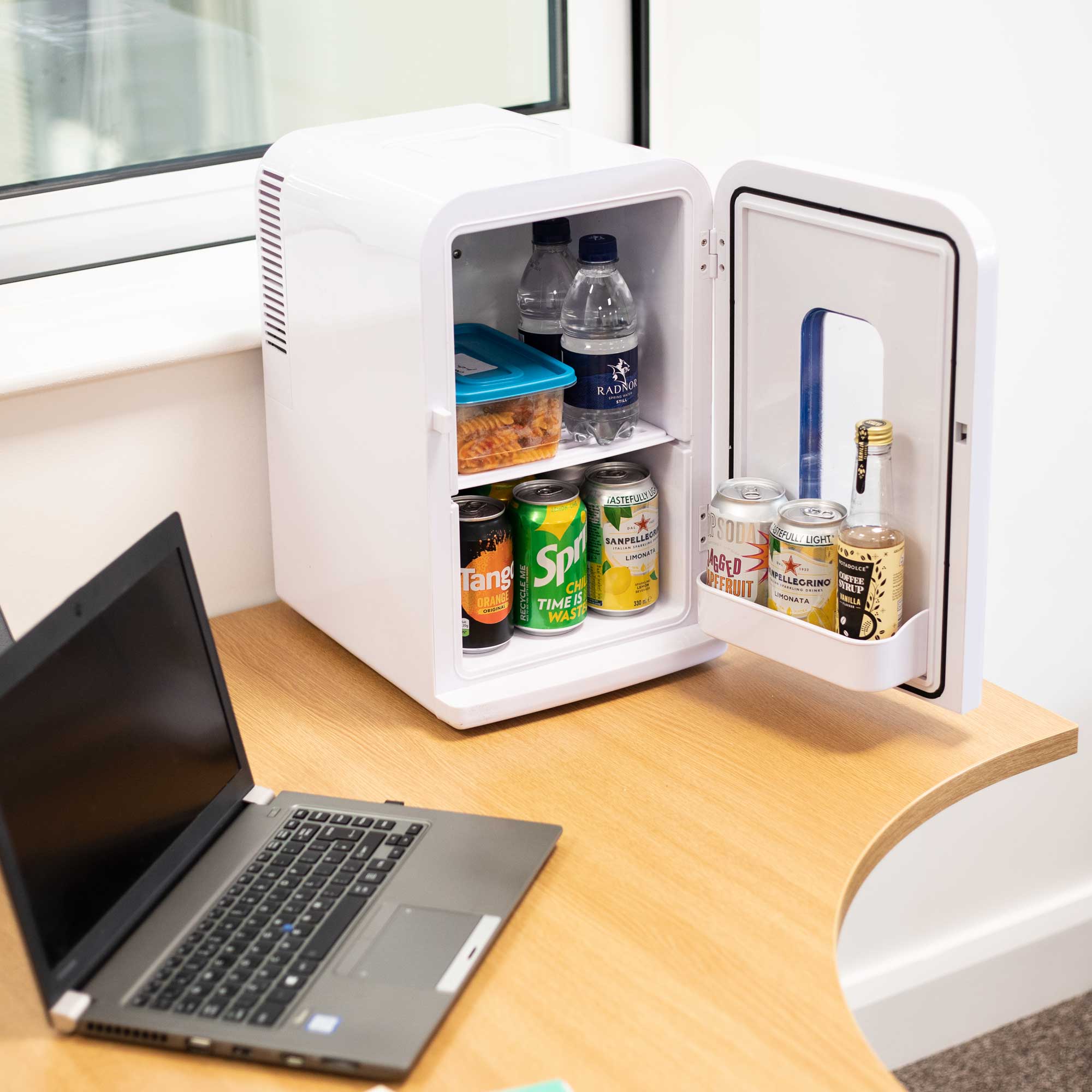 Baridi DH94 Drinks Fridge Action shot - in office - 2nd perspective